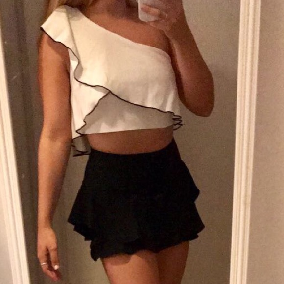 Zara Tops - Zara formal crop top